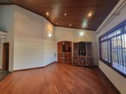 Casa com 5 dormitórios à venda, 266 m² por R$...