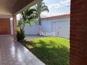 Casa com 5 dormitórios à venda, 272 m² por R$ 950.000,00...