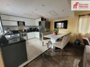 Casa com 5 dormitórios à venda, 277 m² por R$...