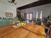 Casa com 5 dormitórios à venda, 290 m² por R$...