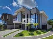 Casa com 5 dormitórios à venda, 290 m² por R$...