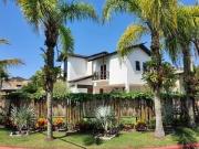 Casa com 5 dormitórios à venda, 301 m² por R$...