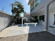 Casa com 5 dormitórios à venda, 315 m² por R$...