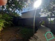 Casa com 5 dormitórios à venda, 320 m² por R$...