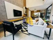 Casa com 5 dormitórios à venda, 321 m² por R$...