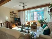 Casa com 5 dormitórios à venda, 328 m² por R$...