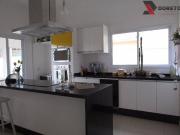 Casa com 5 dormitórios à venda, 348 m² por R$...