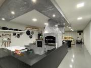 Casa com 5 dormitórios à venda, 350 m² por R$ 1.600.000...