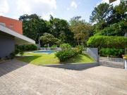 Casa com 5 dormitórios à venda, 355 m² por R$...