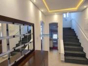Casa com 5 dormitórios à venda, 360 m² por R$...