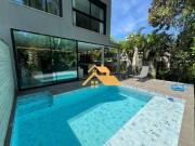 Casa com 5 dormitórios à venda, 360 m² por R$...