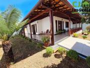 Casa com 5 dormitórios à venda, 382 m² por R$...