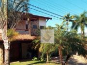 Casa com 5 dormitórios à venda, 390 m² por R$...