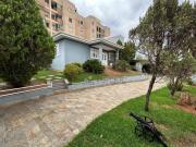 Casa com 5 dormitórios à venda, 400 m² por R$...