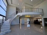 Casa com 5 dormitórios à venda, 400 m² por R$...