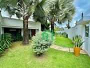 Casa com 5 dormitórios à venda, 430 m² por R$...