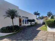 Casa com 5 dormitórios à venda, 436 m² por R$...