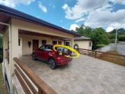 Casa com 5 dormitórios à venda, 450 m² por R$...