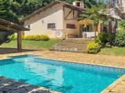 Casa com 5 dormitórios à venda, 450 m² por R$...