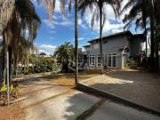 Casa com 5 dormitórios à venda, 450 m² por R$...