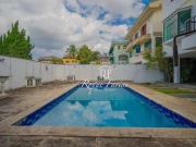 Casa com 5 dormitórios à venda, 450 m² por R$...