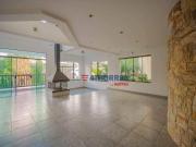 Casa com 5 dormitórios à venda, 450 m² por R$...
