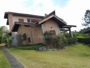 Casa com 5 dormitórios à venda, 476 m² por R$...