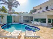 Casa com 5 dormitórios à venda, 500 m² por R$...