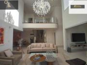 Casa com 5 dormitórios à venda, 500 m² por R$...