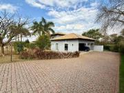 Casa com 5 dormitórios à venda, 505 m² por R$... Casa com 5 dormitórios à venda, 505 m² por R$...