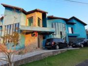 Casa com 5 dormitórios à venda, 530 m² por R$...