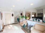 Casa com 5 dormitórios à venda, 540 m² Petit Village,...
