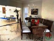 Casa com 5 dormitórios à venda, 550 m² por R$...