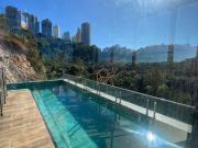 Casa com 5 dormitórios à venda, 550 m² por R$...