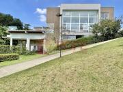 Casa com 5 dormitórios à venda, 557 m² por R$...