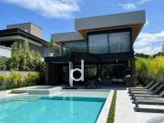 Casa com 5 dormitórios à venda, 560 m² por R$...