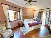 Casa com 5 dormitórios à venda, 572 m² por R$...