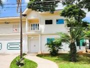 Casa com 5 dormitórios à venda, 575 m² por R$...