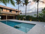 Casa com 5 dormitórios à venda, 600 m² por R$...