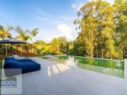 Casa com 5 dormitórios à venda, 600 m² por R$...