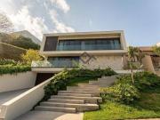 Casa com 5 dormitórios à venda, 610 m² por R$...