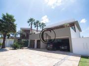 Casa com 5 dormitórios à venda, 640 m² por R$...