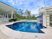 Casa com 5 dormitórios à venda, 650 m² por R$...
