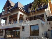 Casa com 5 dormitórios à venda, 663 m² por R$...