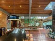 Casa com 5 dormitórios à venda, 670 m² por R$...