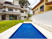 Casa com 5 dormitórios à venda, 676 m² por R$ 3.850.000...