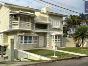 Casa com 5 dormitórios à venda, 680 m² por R$...