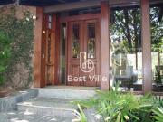 Casa com 5 dormitórios à venda, 720 m² por R$...