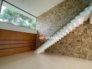 Casa com 5 dormitórios à venda, 730 m² por R$...