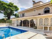 Casa com 5 dormitórios à venda, 750 m² por R$...